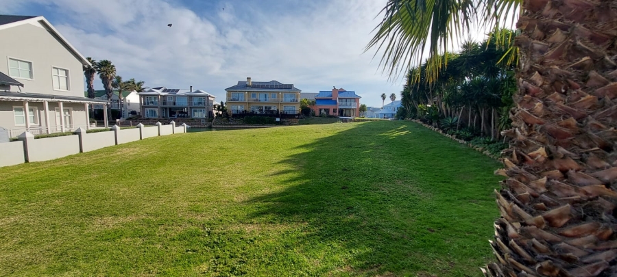  Bedroom Property for Sale in Marina Martinique Eastern Cape